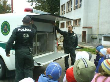 Stretnutie detí s policajtom Stretnutie detí s policajtom