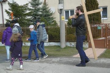 Krížová cesta po obci Krížová cesta po obci