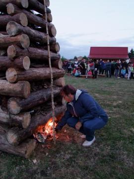 Pálenie jánskej vatry Pálenie jánskej vatry